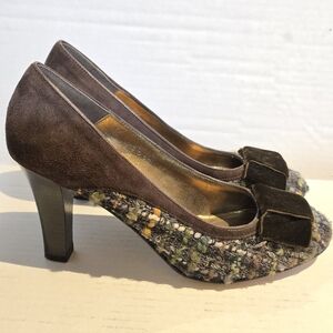 Suede Coach Heel Naomi Tweed Boucle Suede Chunky Block heel pump with velvet bow